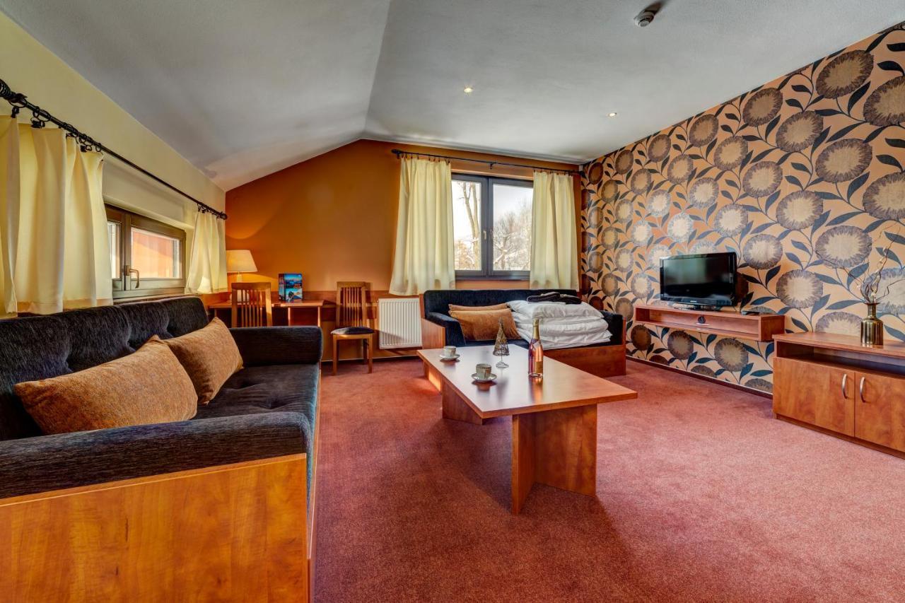 Žiar Apartmanovy Dom Slniecko מראה חיצוני תמונה