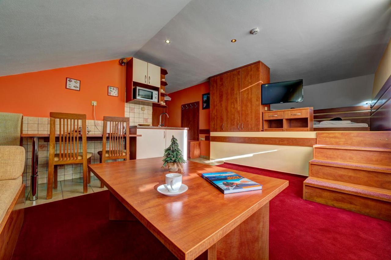 Žiar Apartmanovy Dom Slniecko מראה חיצוני תמונה