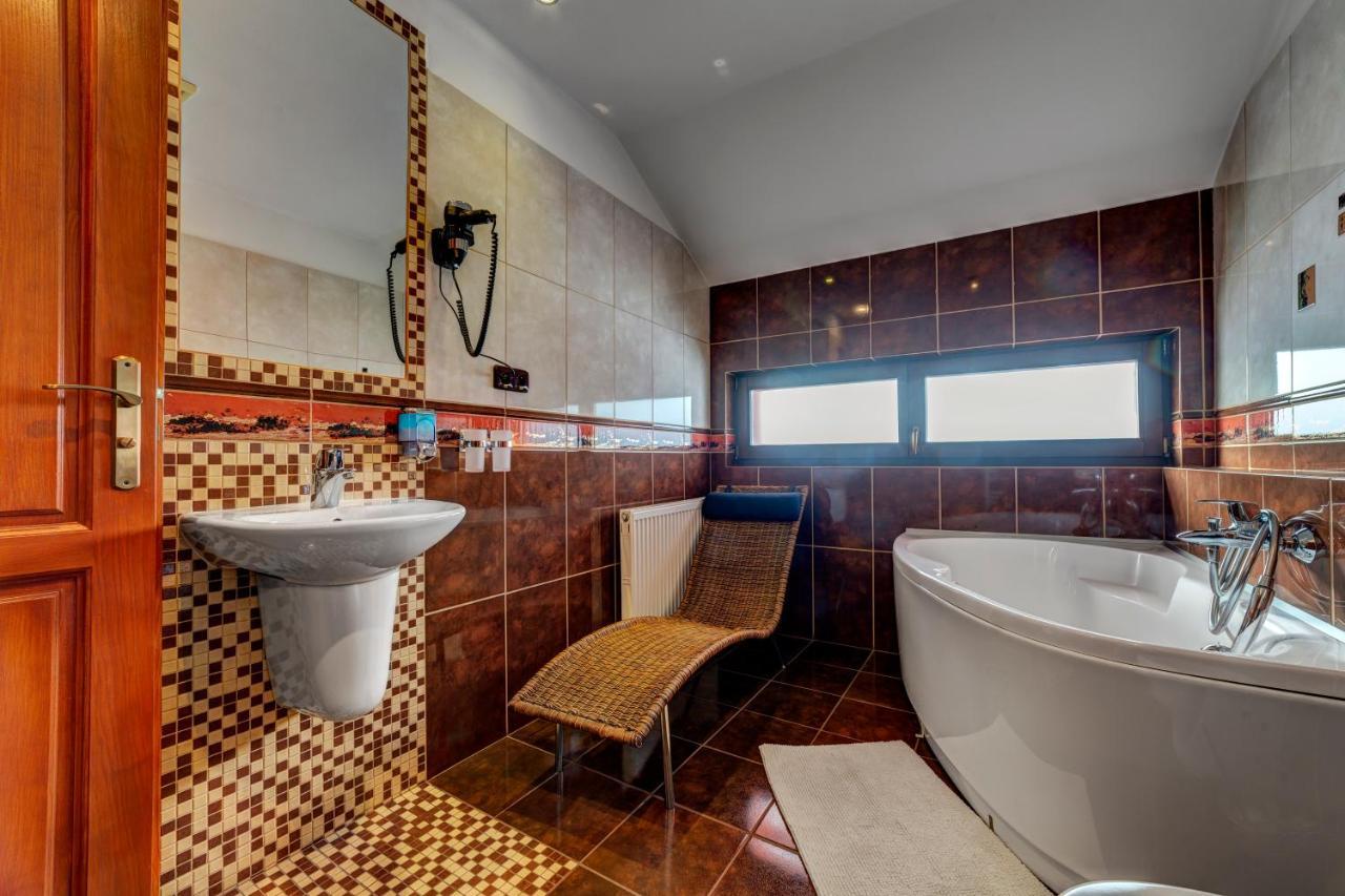 Žiar Apartmanovy Dom Slniecko מראה חיצוני תמונה