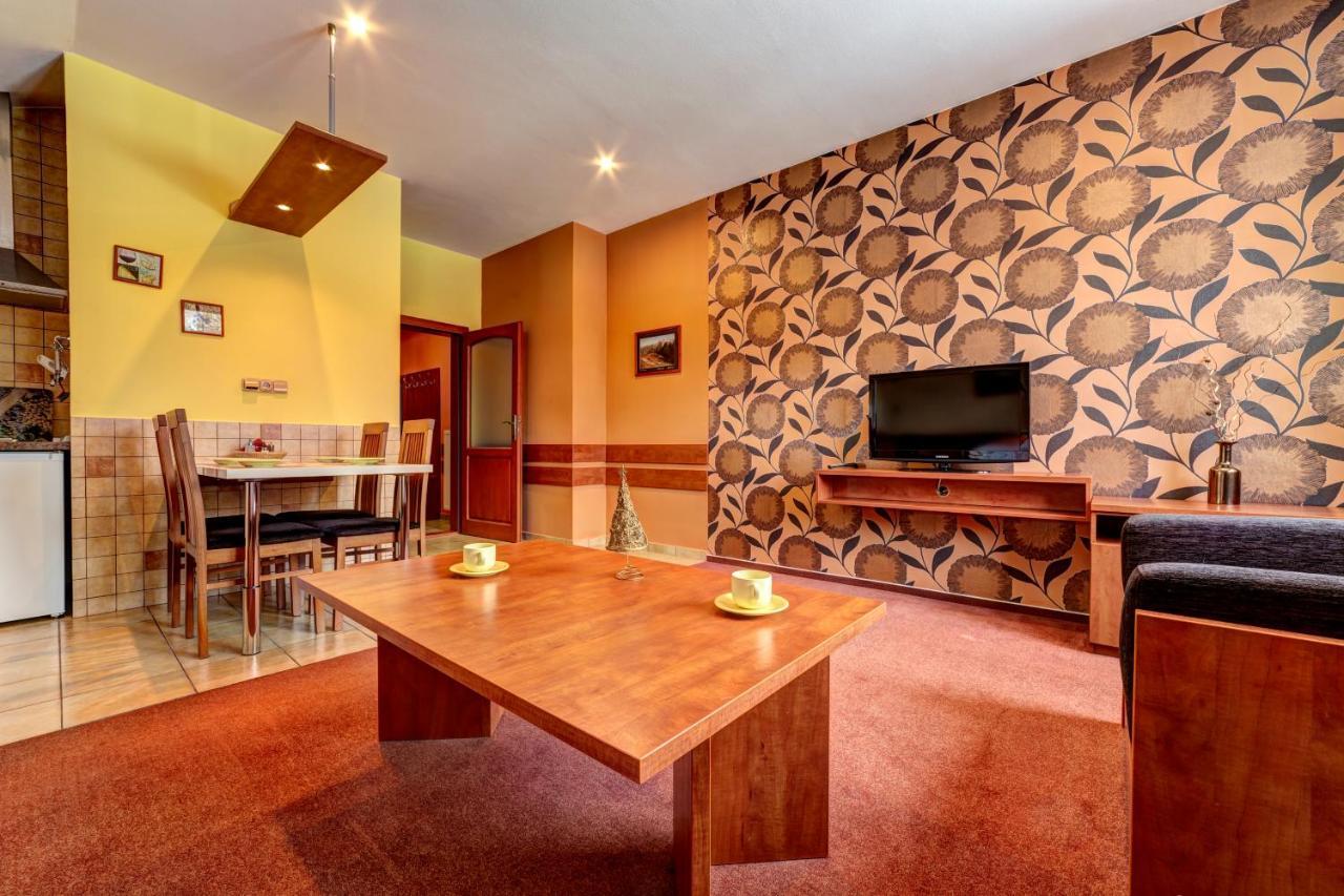 Žiar Apartmanovy Dom Slniecko מראה חיצוני תמונה