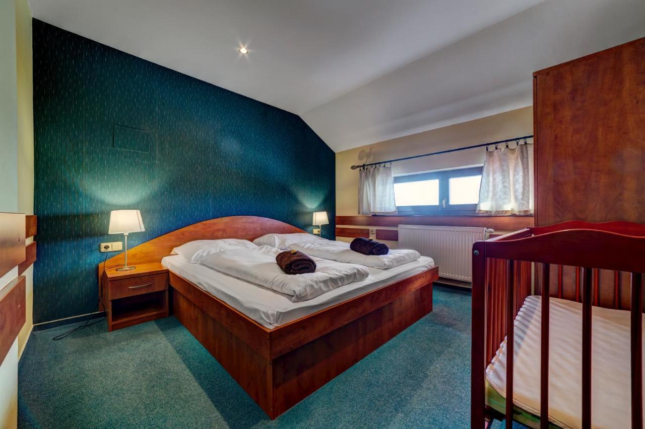 Žiar Apartmanovy Dom Slniecko מראה חיצוני תמונה