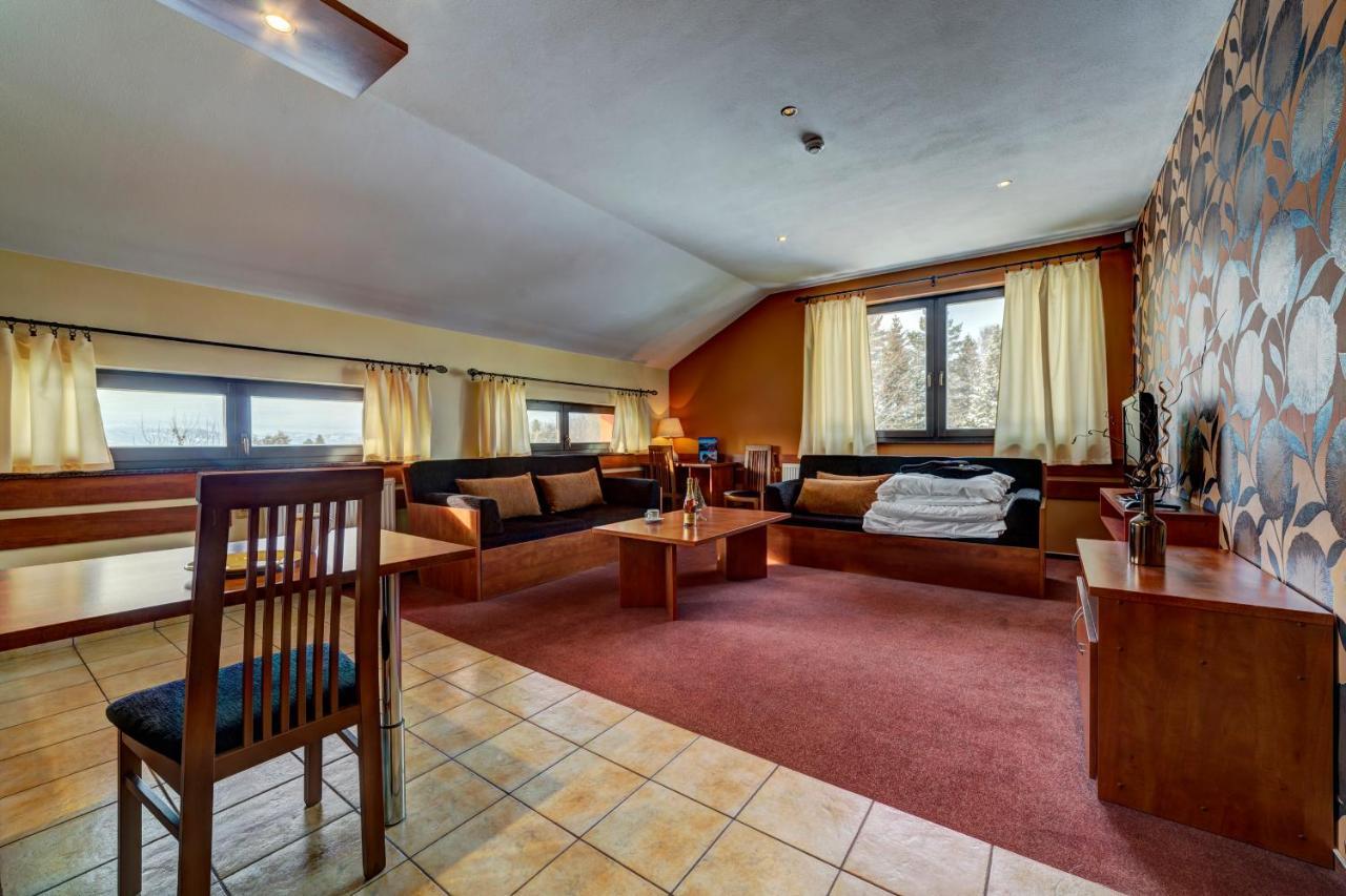 Žiar Apartmanovy Dom Slniecko מראה חיצוני תמונה