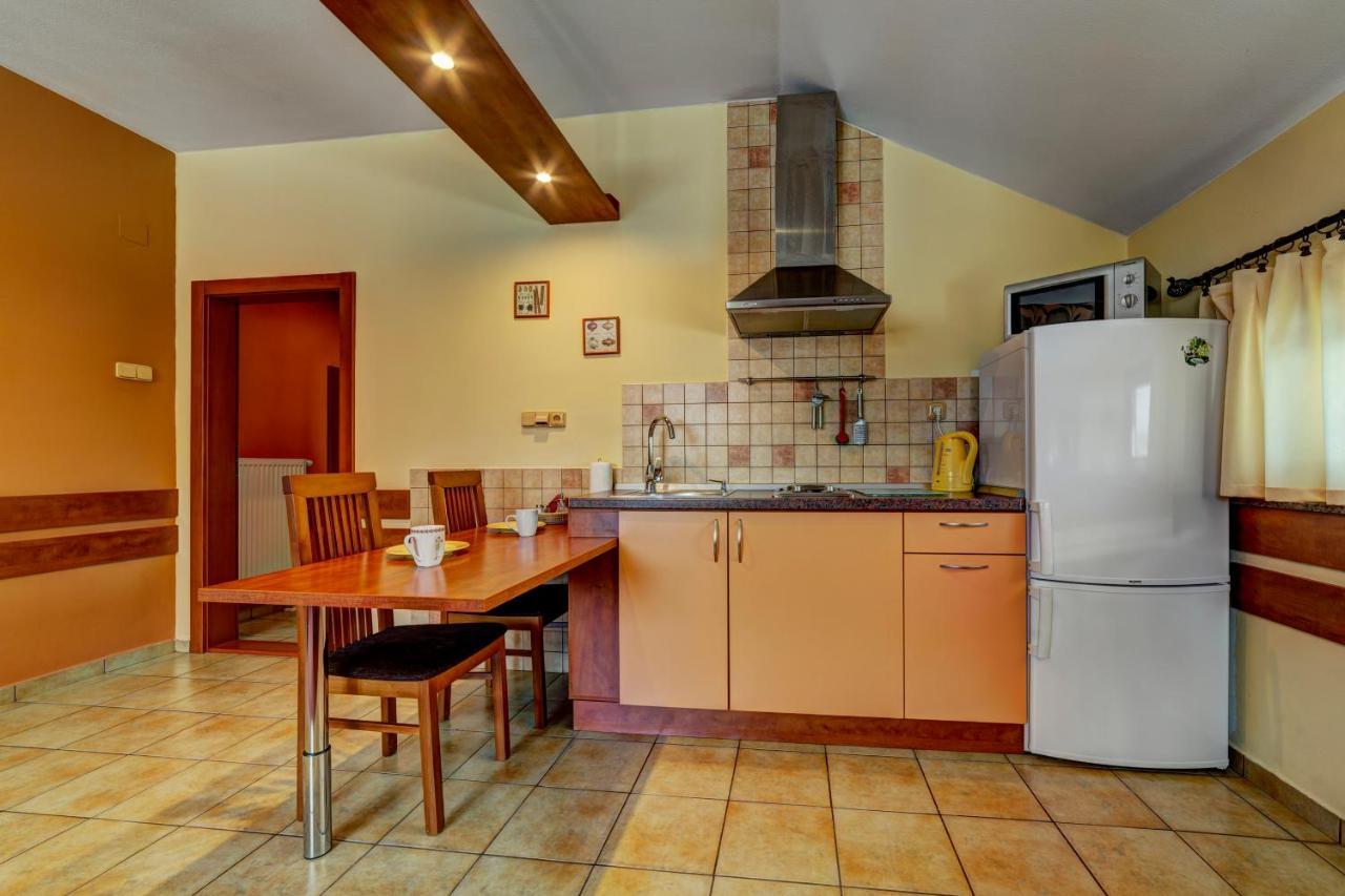Žiar Apartmanovy Dom Slniecko מראה חיצוני תמונה