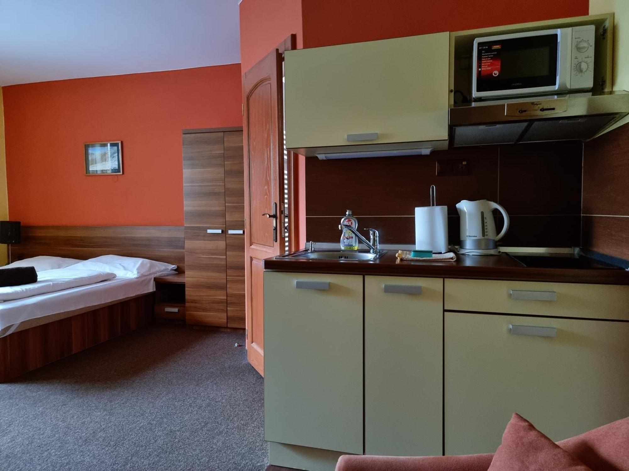 Žiar Apartmanovy Dom Slniecko חדר תמונה