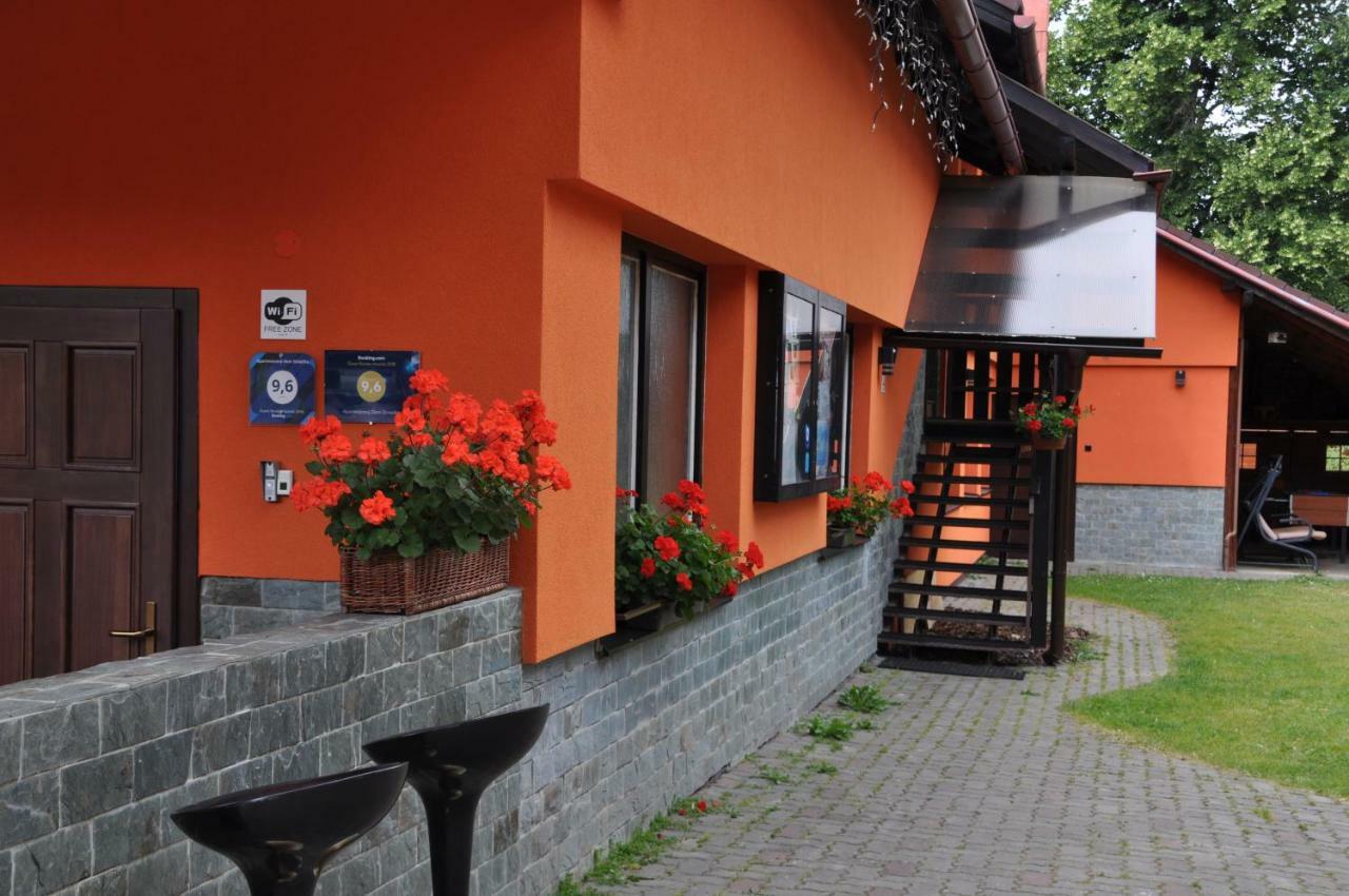 Žiar Apartmanovy Dom Slniecko מראה חיצוני תמונה